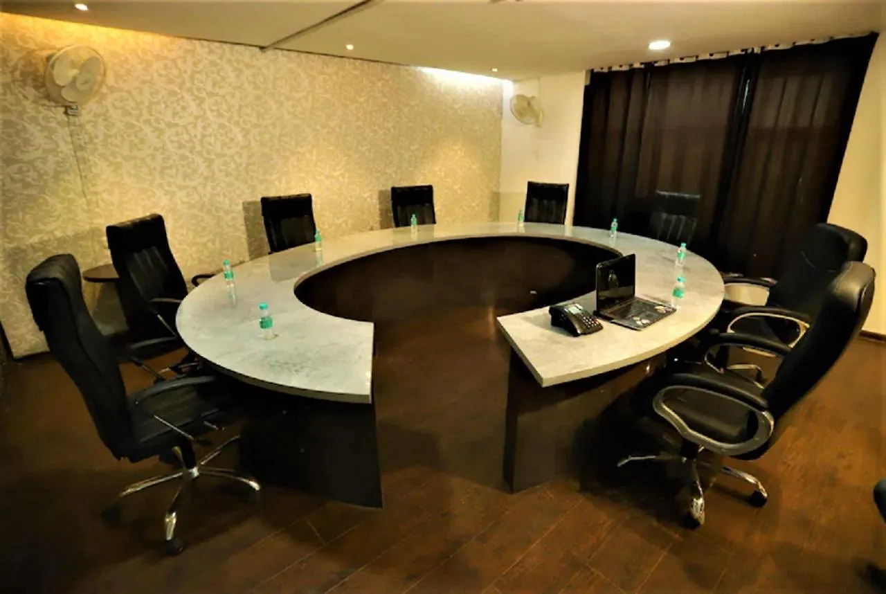 Hotel Arch International Kapas Hera 4*,  Inde